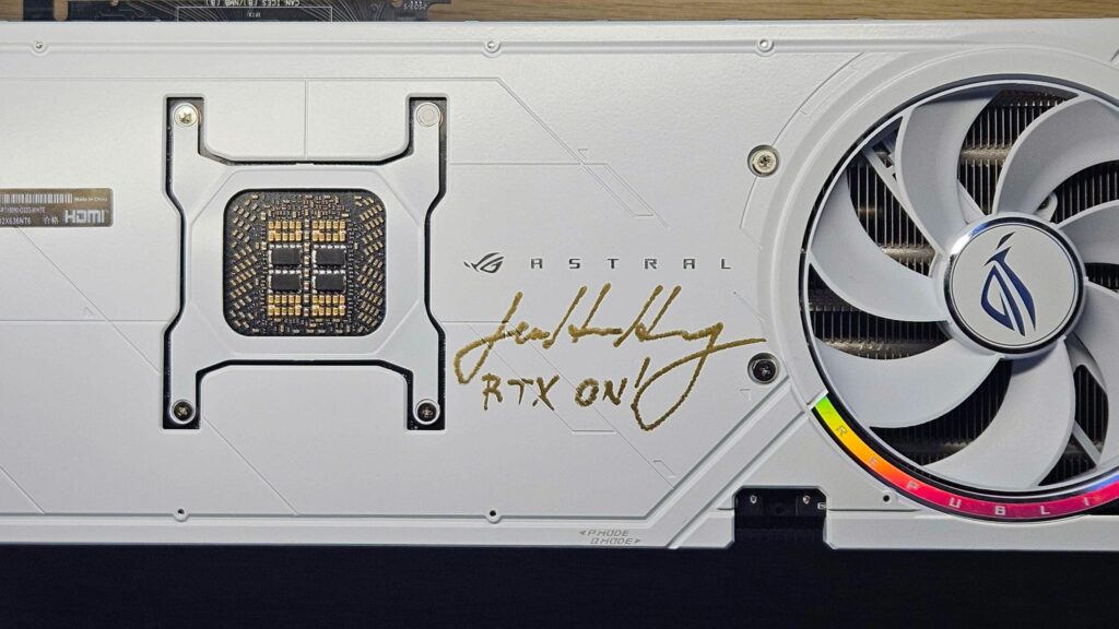 Artista 3D compra RTX 5090 usada e descobre que é uma edição raríssima assinada por Jensen Huang 5 RTX 5090